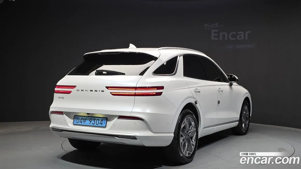 Genesis GV70 2024 из KR, фото 3