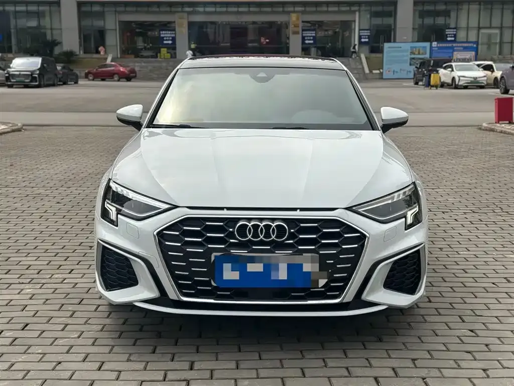 Audi A3 — фото 2
