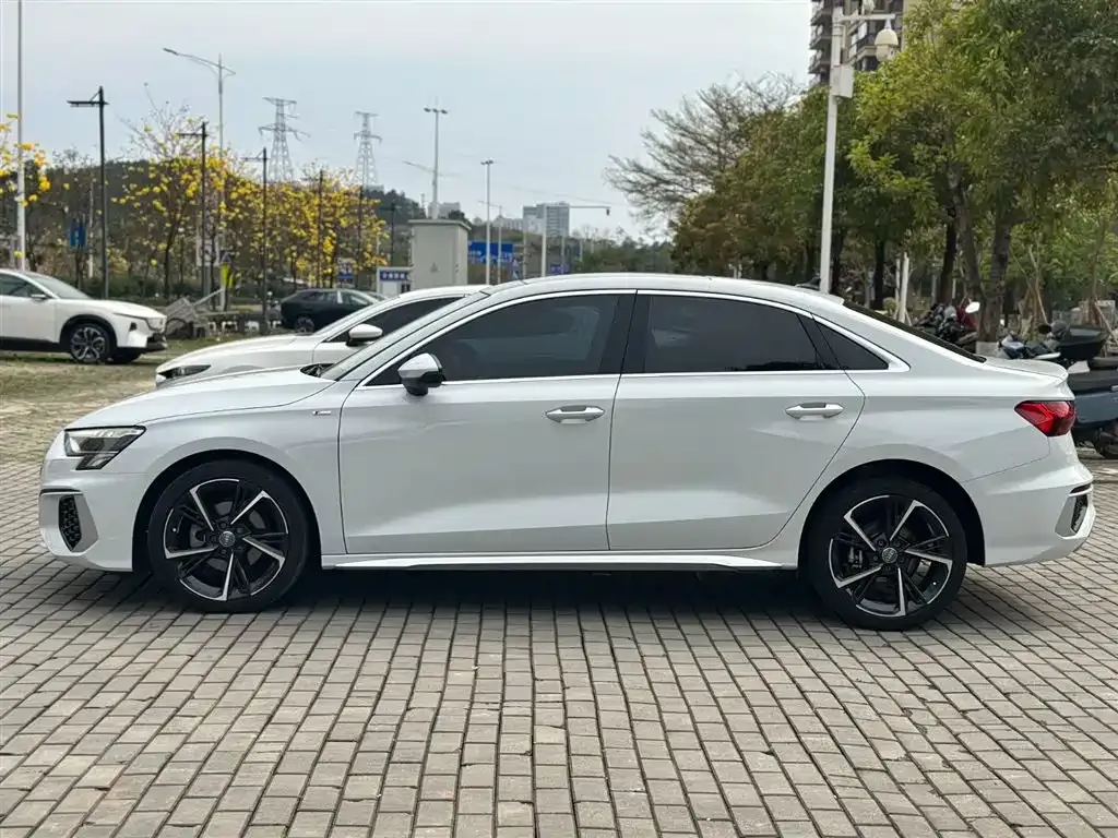 Audi A3 — фото 3