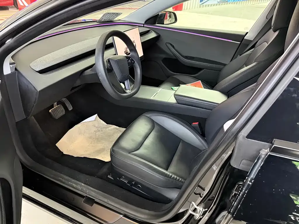 Tesla Model 3 2023 из CN, фото 8