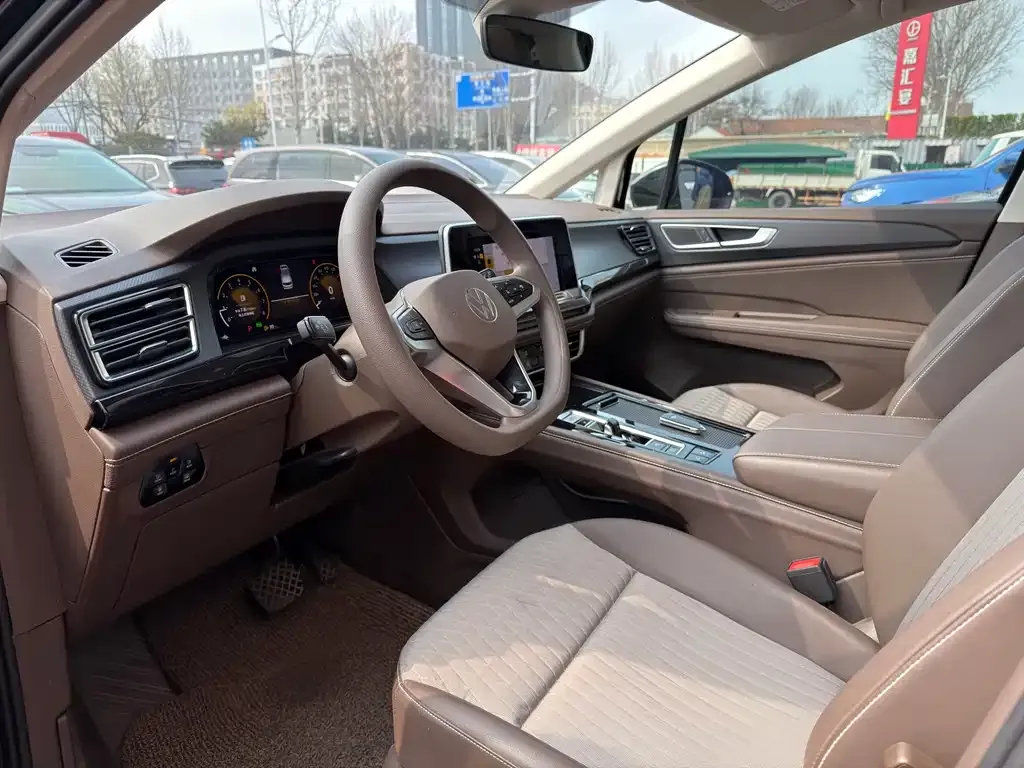 Volkswagen Viloran 2025 из CN, фото 4