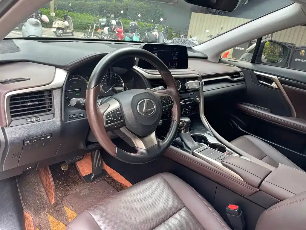 Lexus RX — фото 2