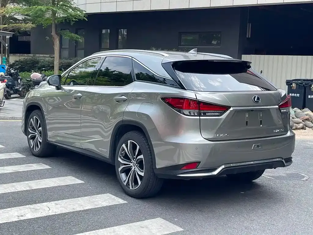 Lexus RX — фото 7