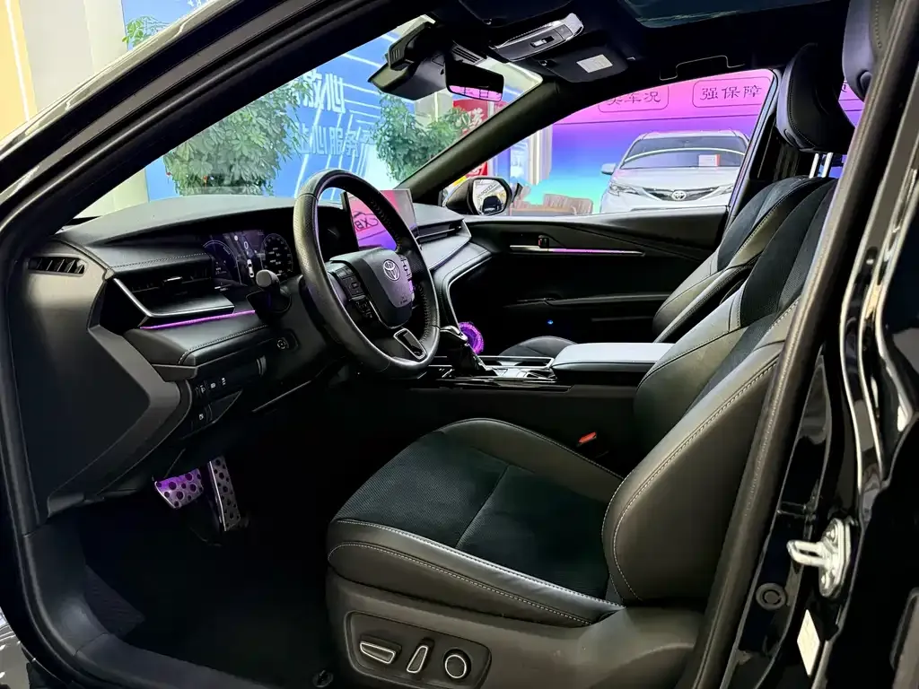 Toyota Camry 2024 из CN, фото 10