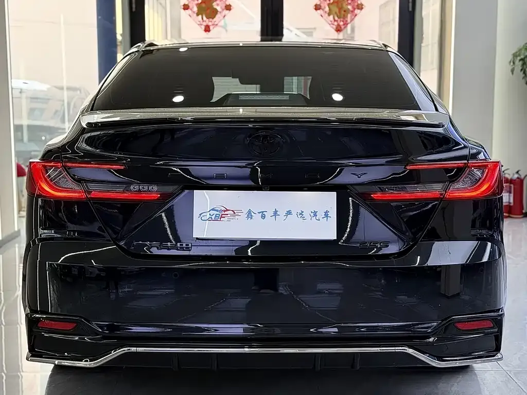 Toyota Camry 2024 из CN, фото 9