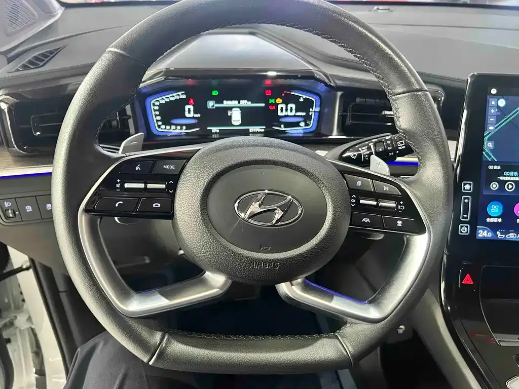 Hyundai Custo — фото 9