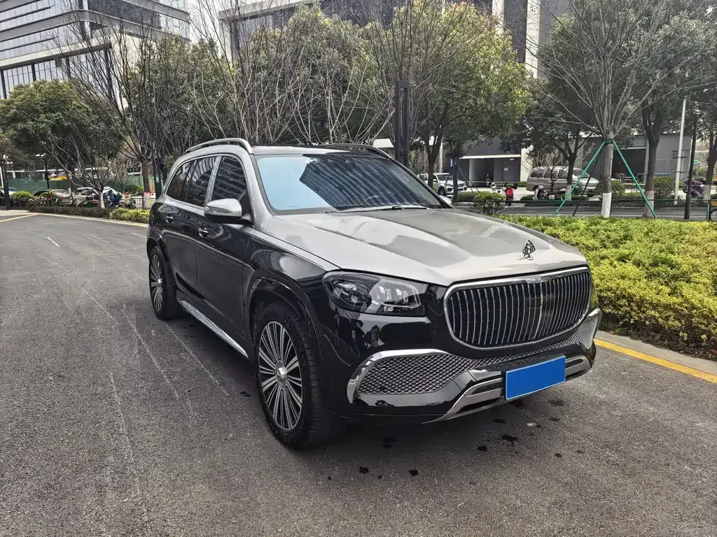 Mercedes-Benz GLS — фото 1
