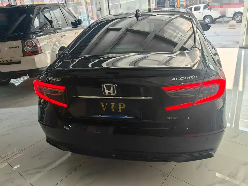 Honda Accord — фото 6