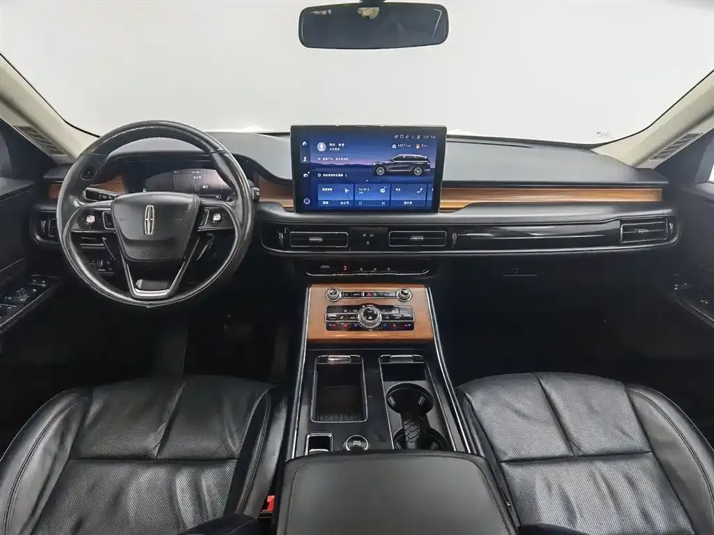Lincoln Aviator 2023 из CN, фото 7