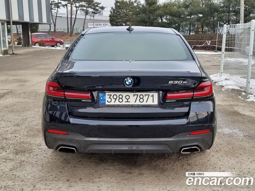 BMW 5-Series 2021 из KR, фото 9
