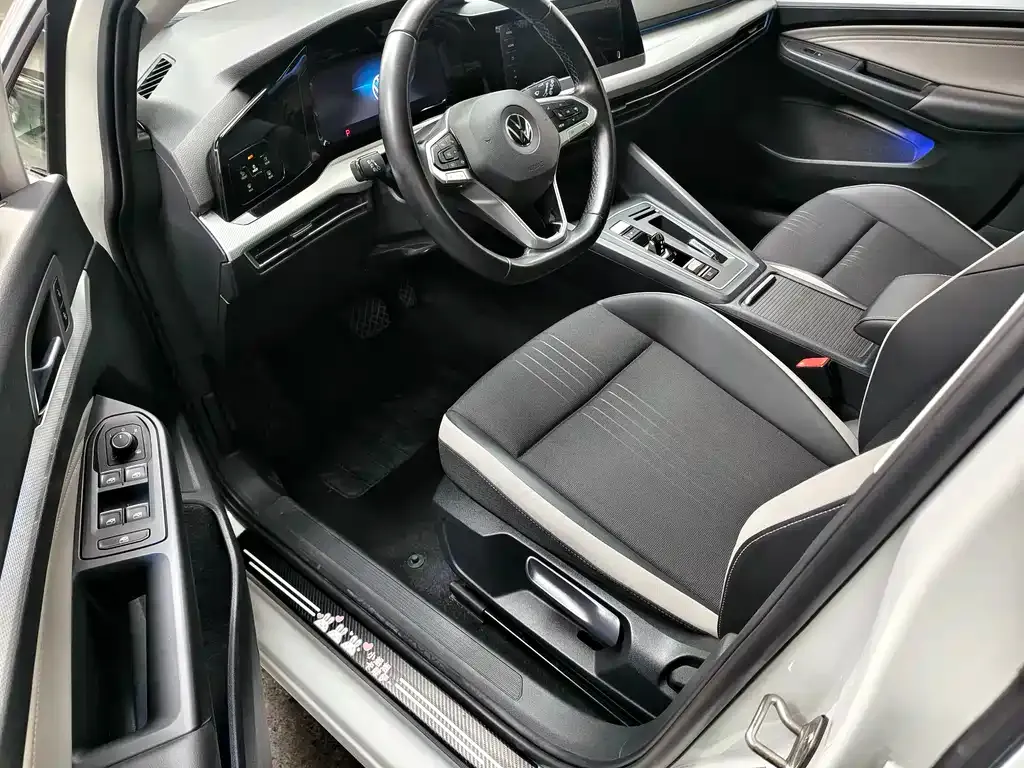 Volkswagen Golf 2021 из CN, фото 8