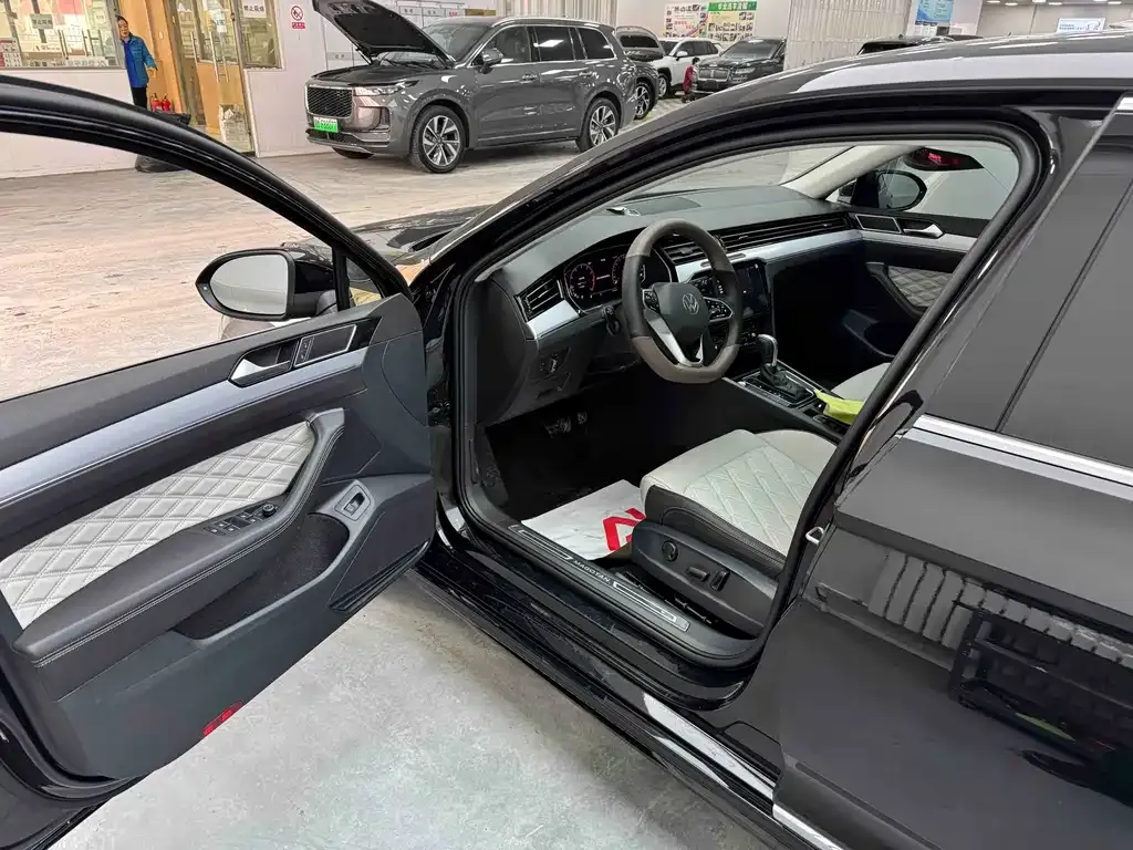 Volkswagen Magotan 2025 из CN, фото 7