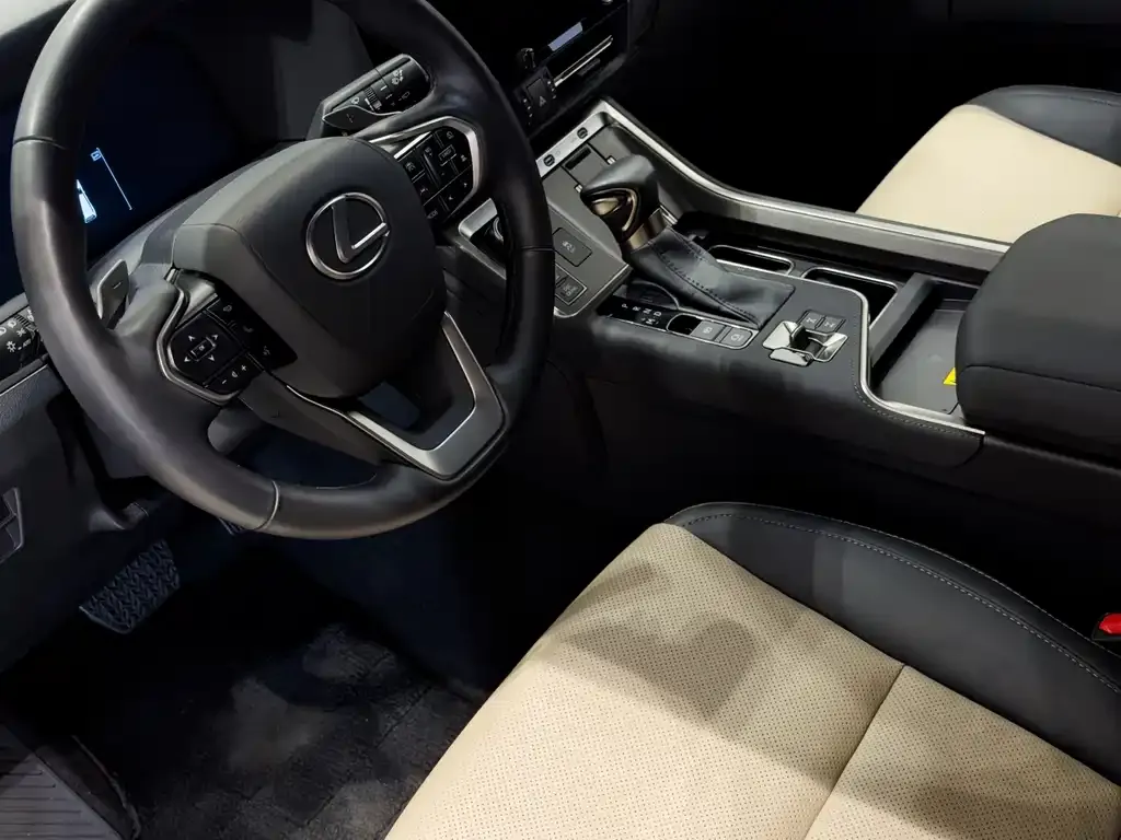 Lexus GX 2025 из CN, фото 6