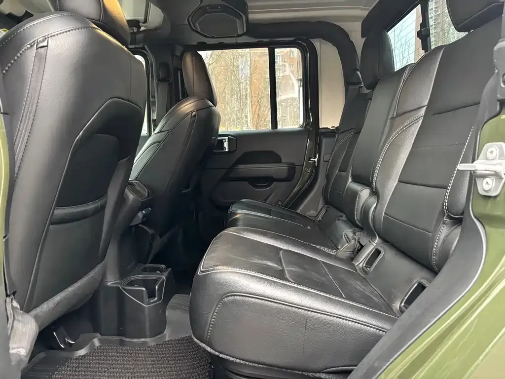 Jeep Gladiator 2023 из CN, фото 3