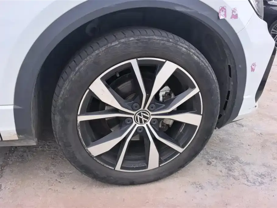 Volkswagen T-Roc 2023 из CN, фото 3