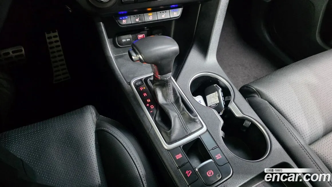 Kia Sportage — фото 10