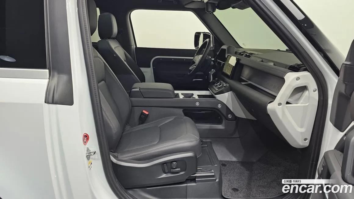Land Rover Defender 2025 из KR, фото 8