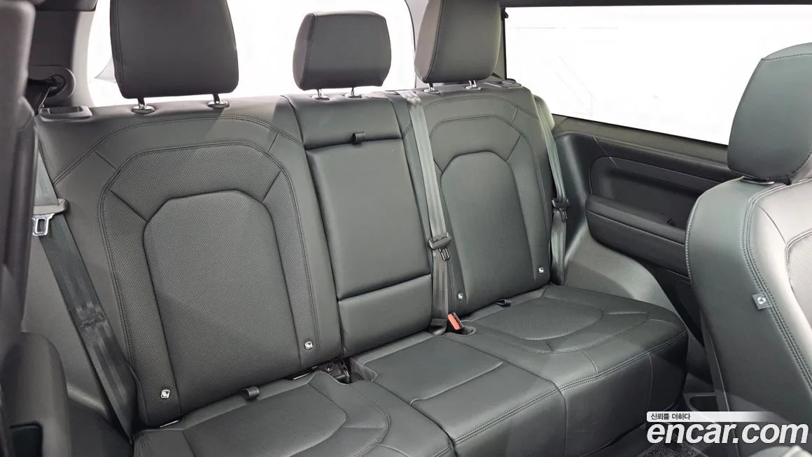 Land Rover Defender 2025 из KR, фото 9