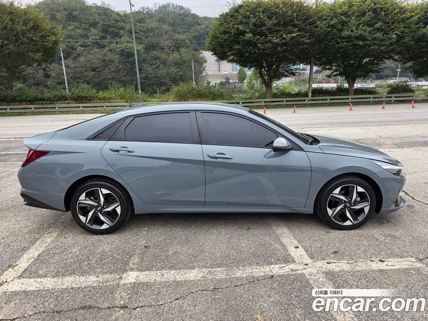 Hyundai AVANTE — фото 10