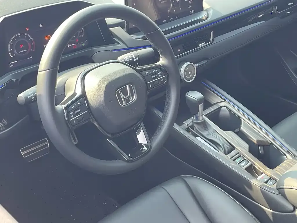 Honda Inspire — фото 3