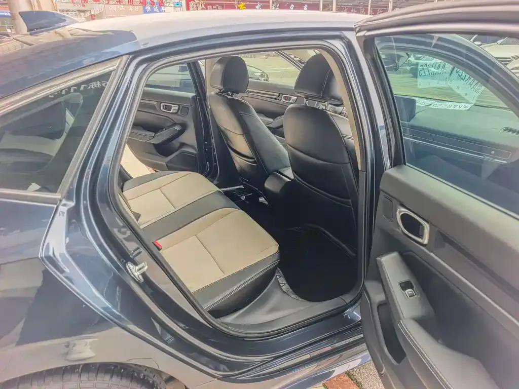 Honda Civic — фото 2