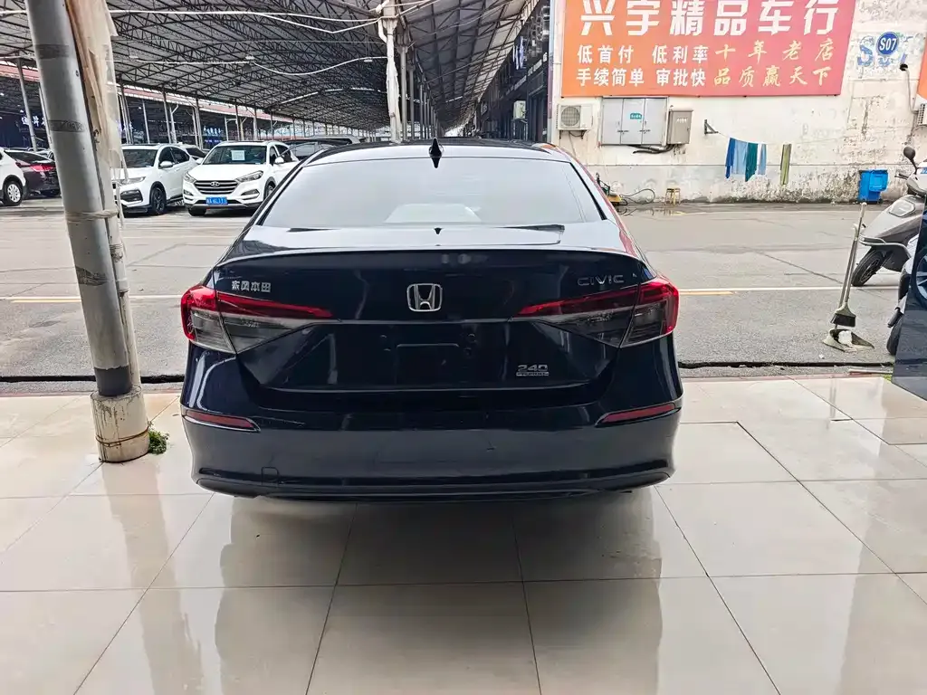 Honda Civic — фото 3