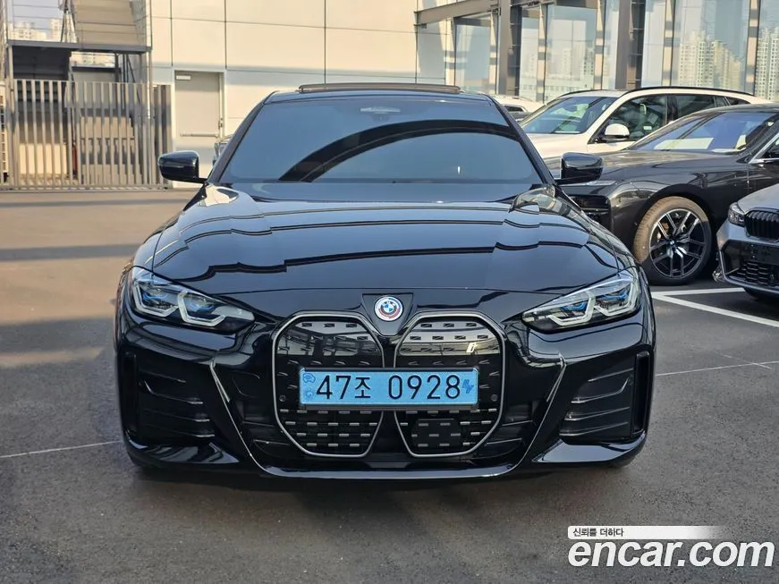 BMW i4 2023 из KR, фото 3