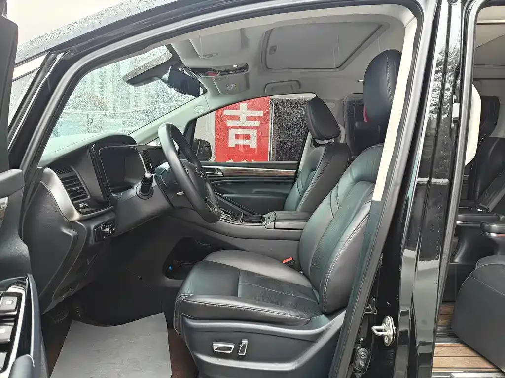 GAC Motor Trumpchi M8 — фото 3