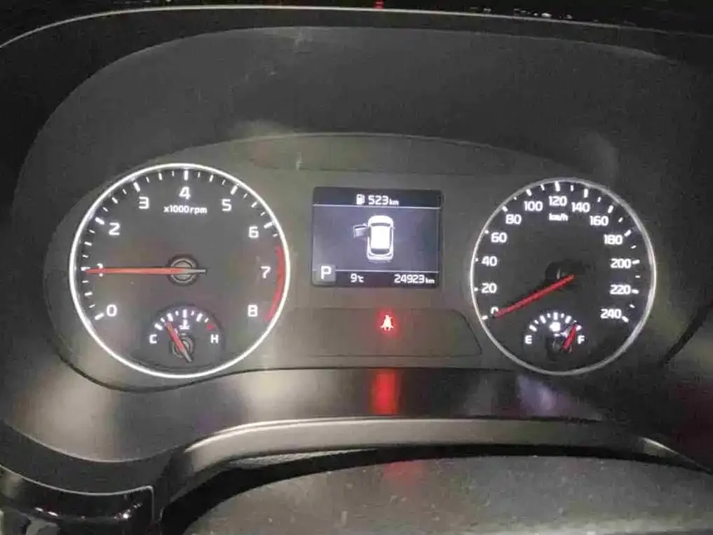 Kia KX3 2021 из CN, фото 2