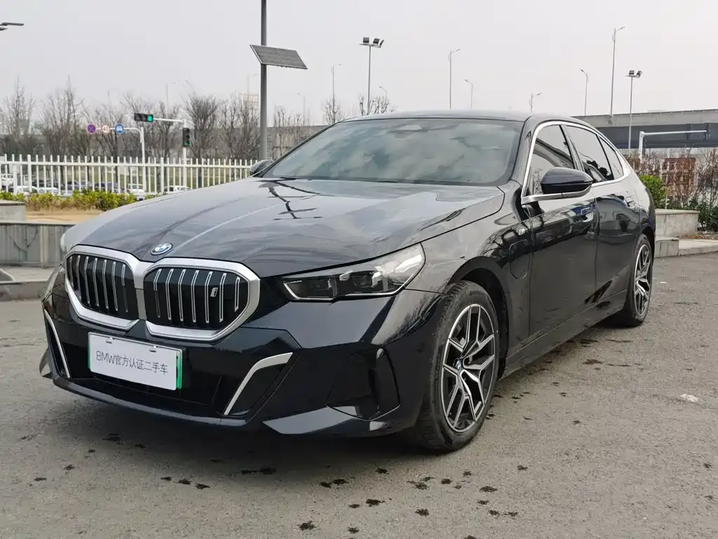 BMW i5 2025 из CN, фото 1