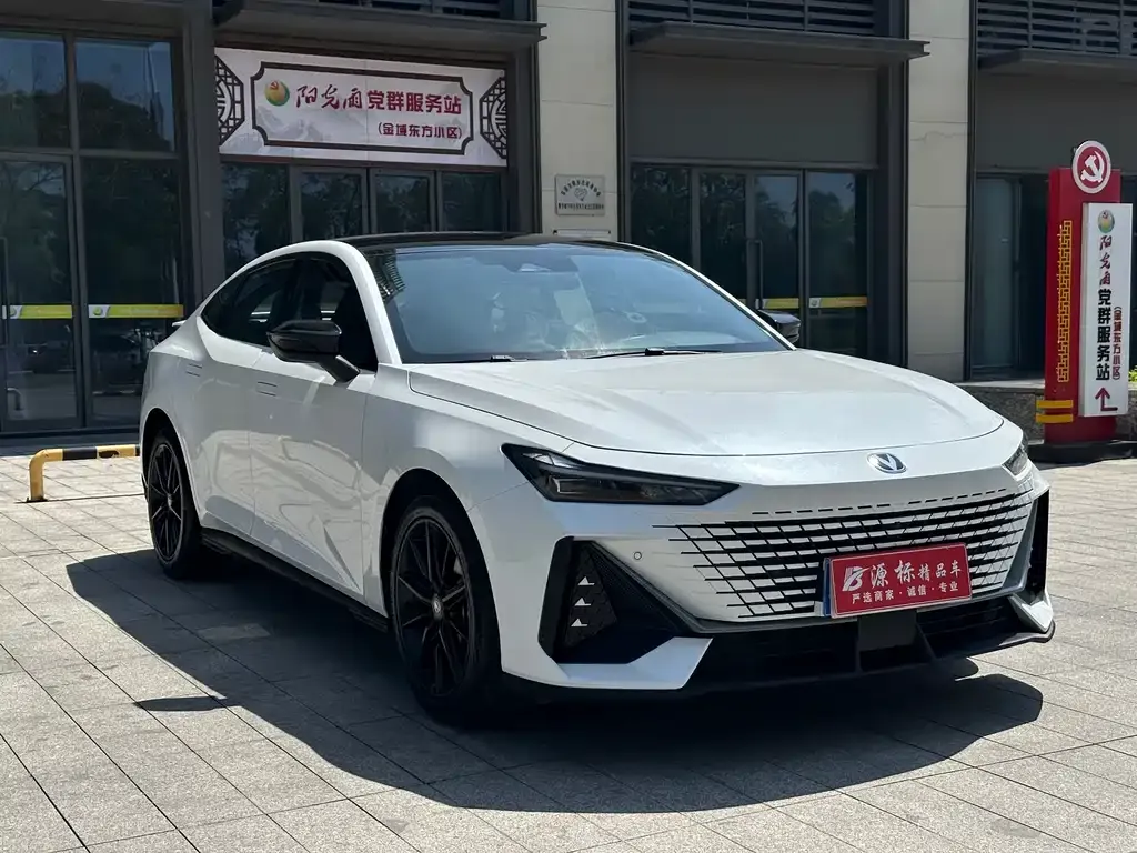 Changan UNI-V 2023 из CN, фото 5