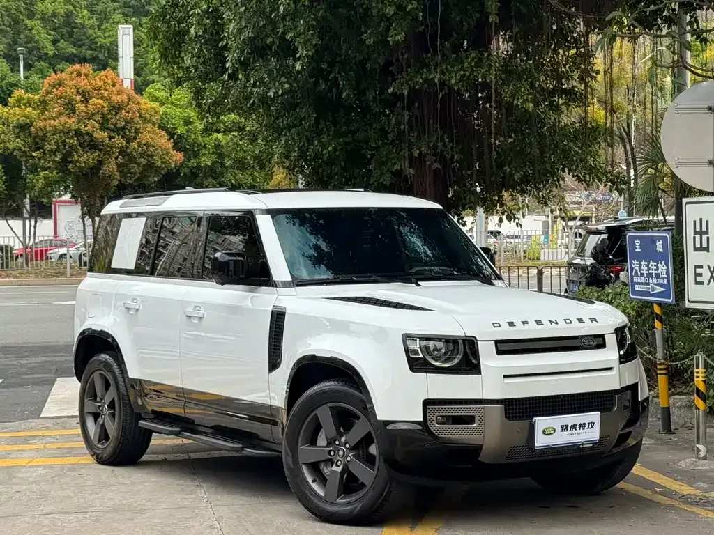Land Rover Defender — фото 9