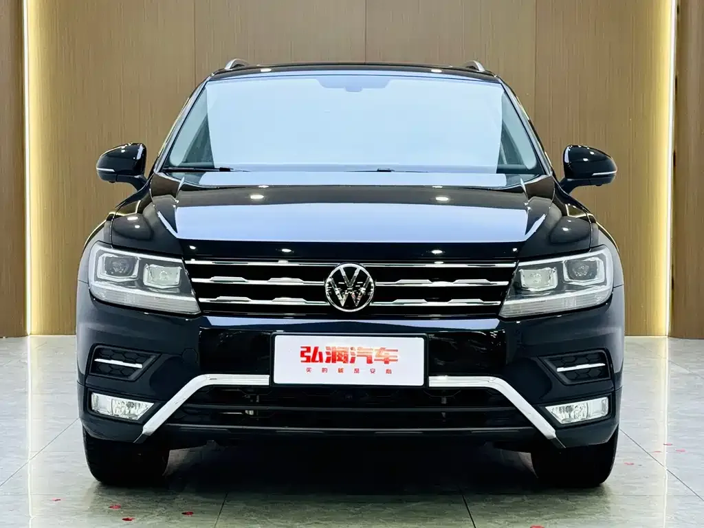 Volkswagen Tiguan L — фото 6