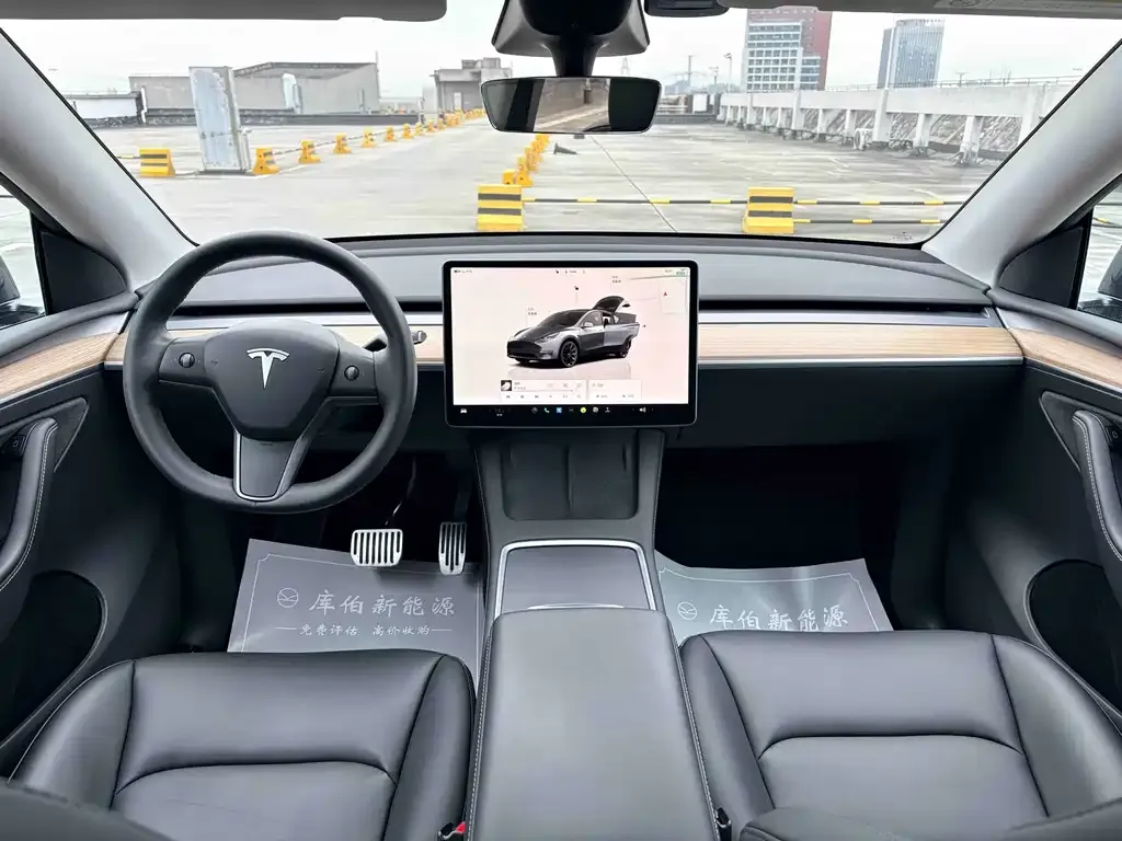 Tesla Model Y — фото 5
