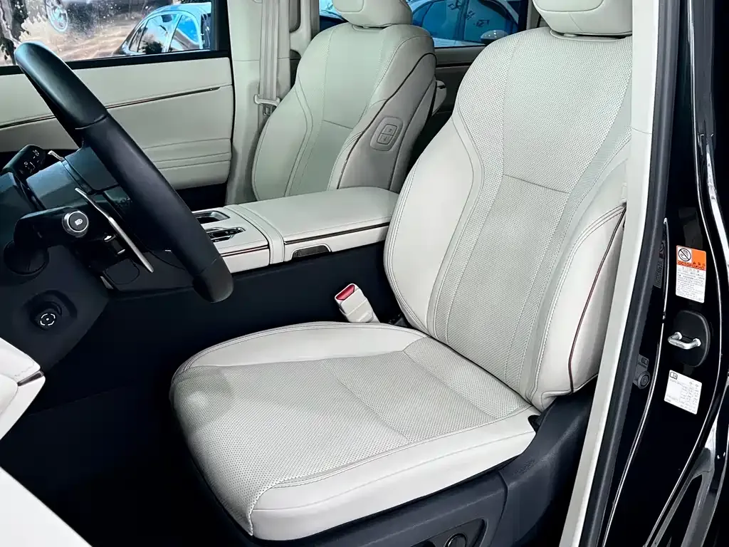 Lexus LM 2024 из CN, фото 5