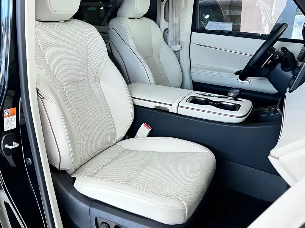 Lexus LM 2024 из CN, фото 9