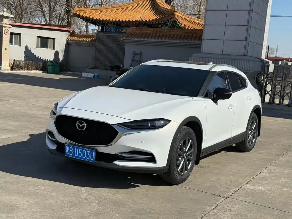 Mazda CX-4 2023 из CN, фото 1
