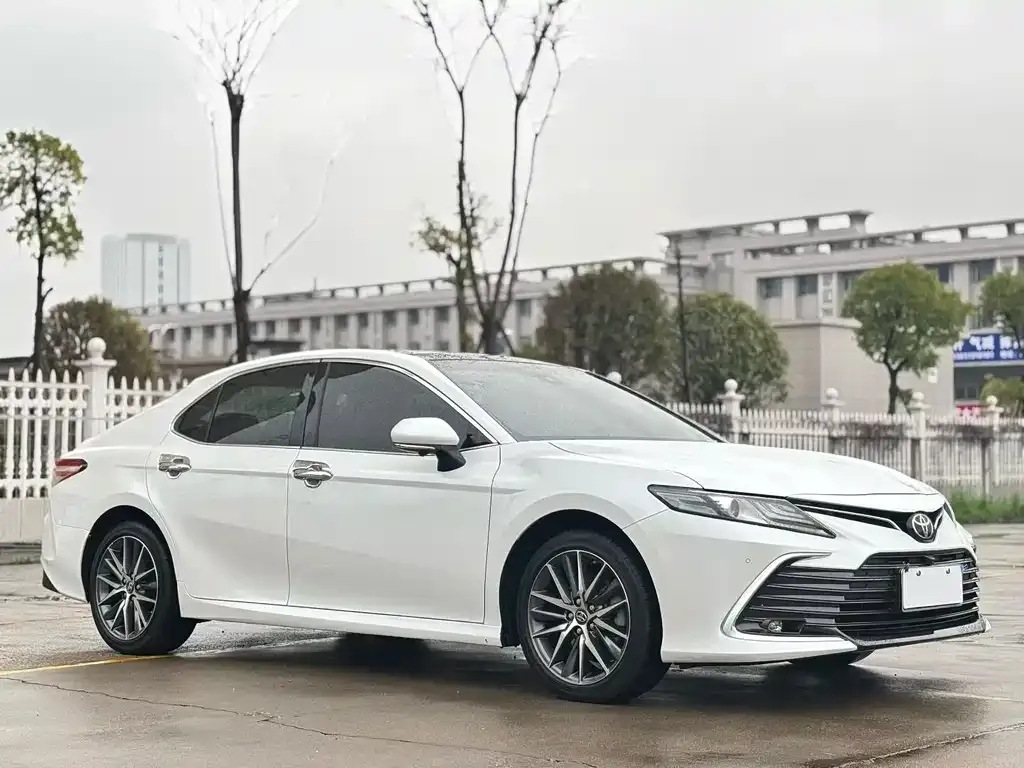 Toyota Camry 2022 из CN, фото 9