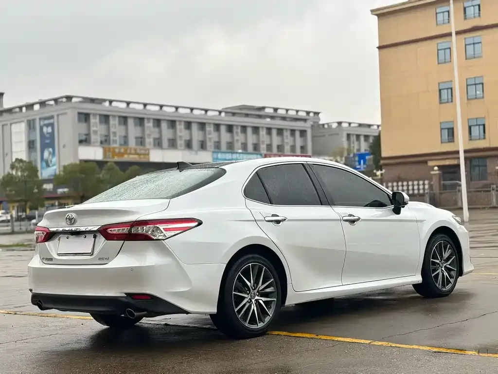Toyota Camry 2022 из CN, фото 3