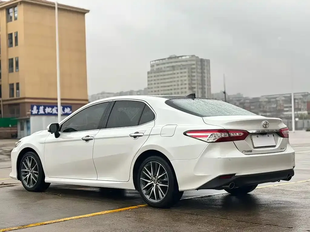 Toyota Camry 2022 из CN, фото 8