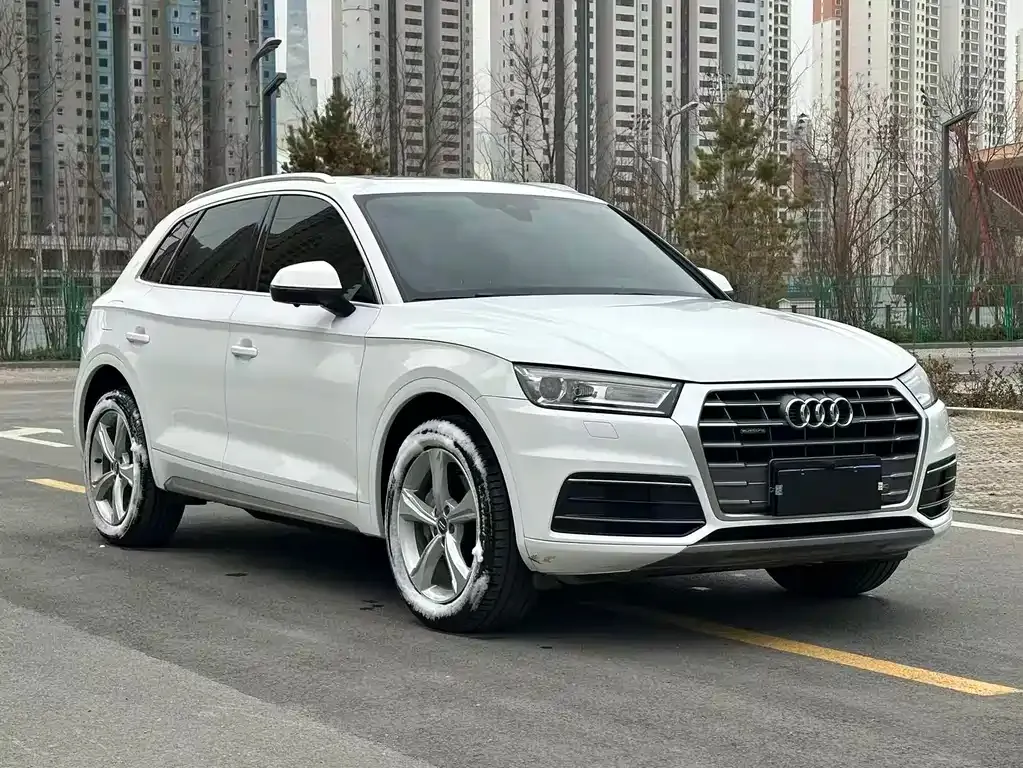 Audi Q5L — фото 4