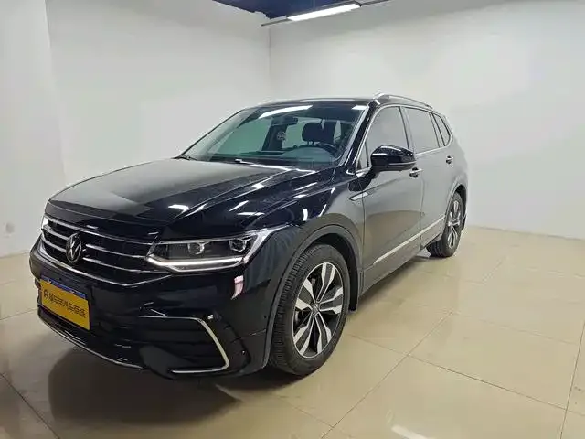 Volkswagen Tiguan L 2023 из CN, фото 1