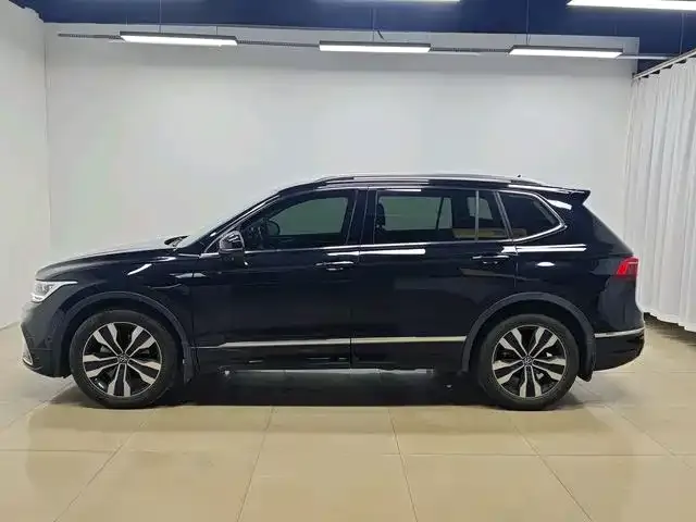 Volkswagen Tiguan L 2023 из CN, фото 2