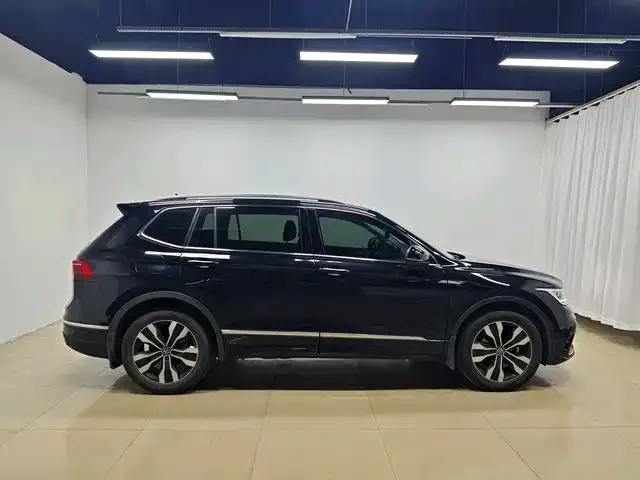 Volkswagen Tiguan L 2023 из CN, фото 4