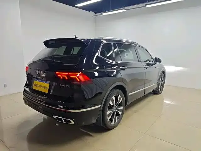 Volkswagen Tiguan L 2023 из CN, фото 8