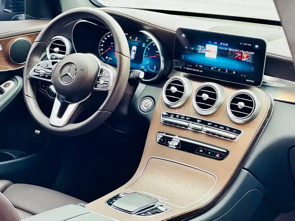 Mercedes-Benz GLC — фото 4