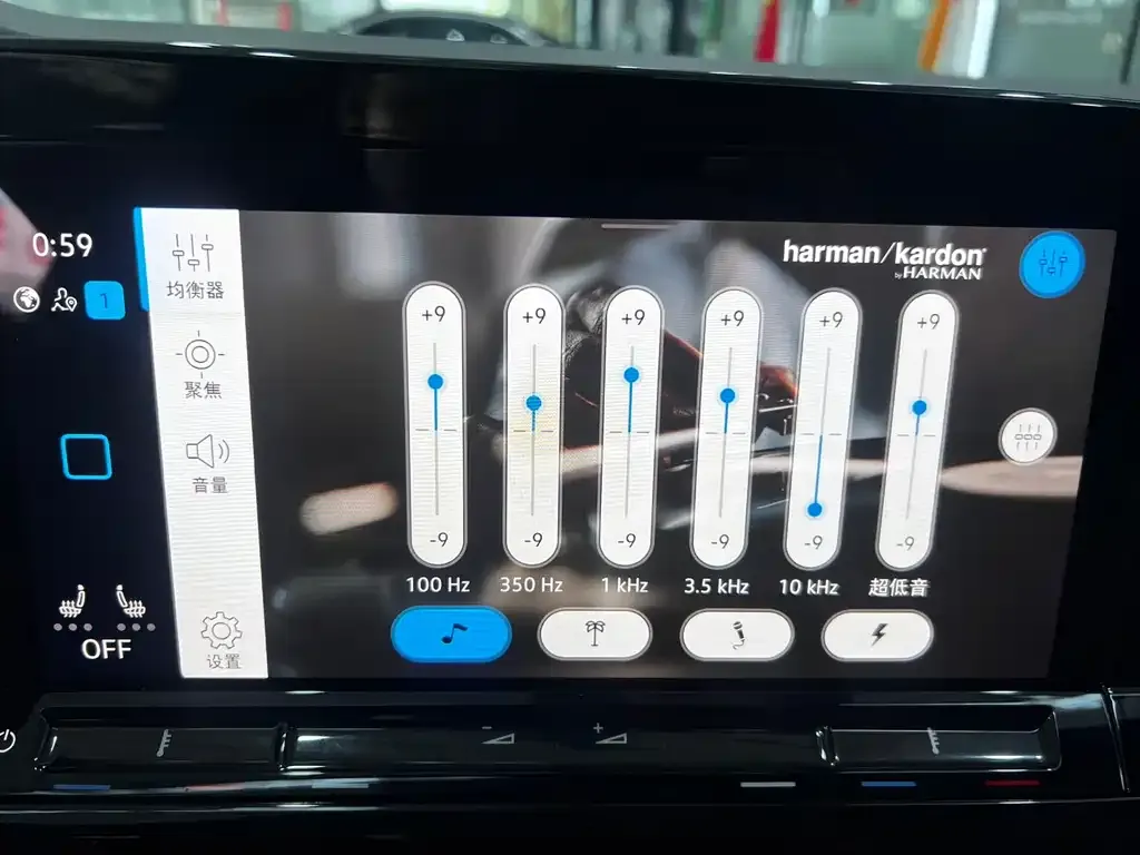 Volkswagen Golf 2022 из CN, фото 3