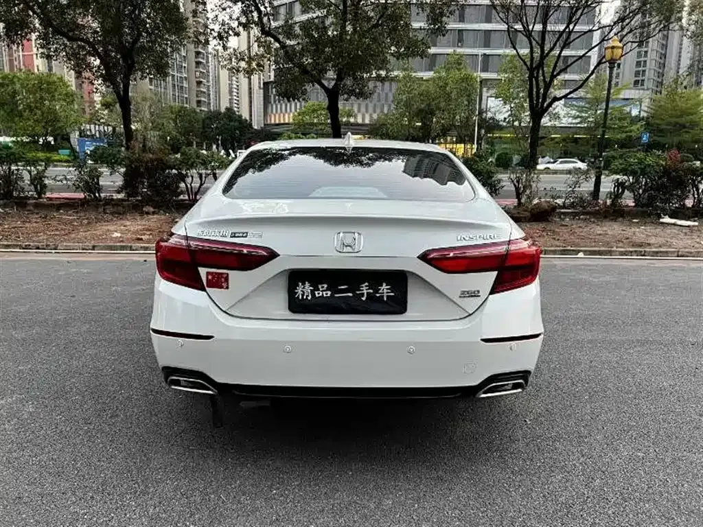 Honda Inspire — фото 7