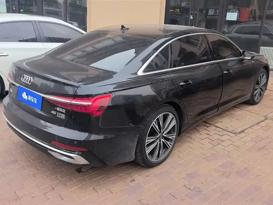 Audi A6L — фото 8