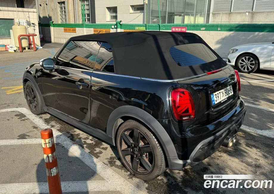 Mini Cooper Convertible 2022 из KR, фото 8